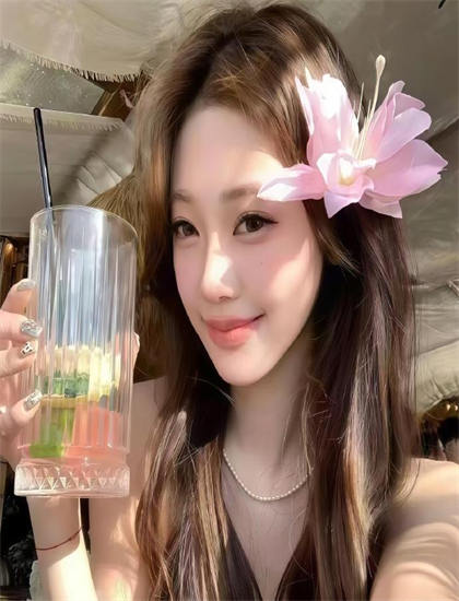 一二三四视频社区3在线高清_天蝎座男人的爱情观_风中有朵雨做的云免费观看完整版